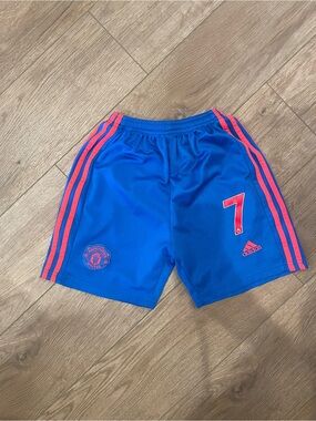 Adidas Manchester United Youth #7 Blue Athletic Soccer Shorts - no tag size smal